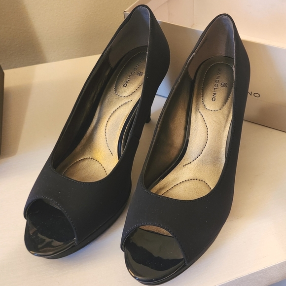 Women's Rainaa Platform Stiletto Peep Toe Pumps - Picture 2 of 3